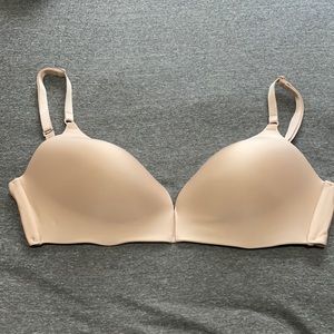 Victoria’s Secret Bra 34DD